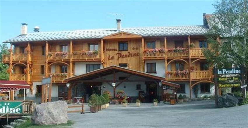 Hotel Restaurant La Pendine Les Pres Buitenkant foto